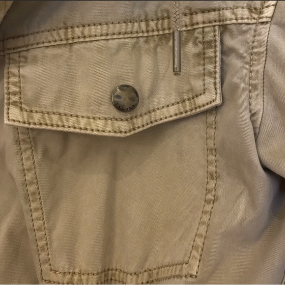 Talula (Aritizia) beige jacket, no rips, stains, or damages - Picture 5 of 6